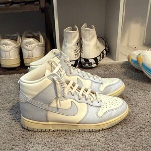 Nike High Top Dunks (Aluminum) WOMEN’S SIZE 9